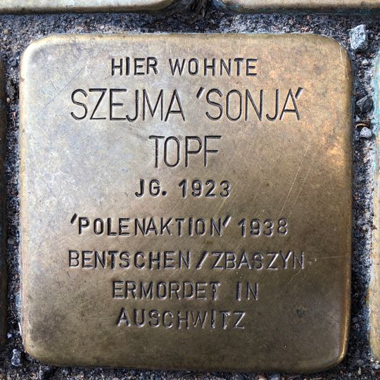 Stolperstein en memoria de Szejma Topf
