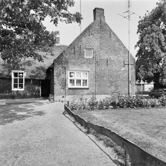 Heusdenseweg 17, Elshout