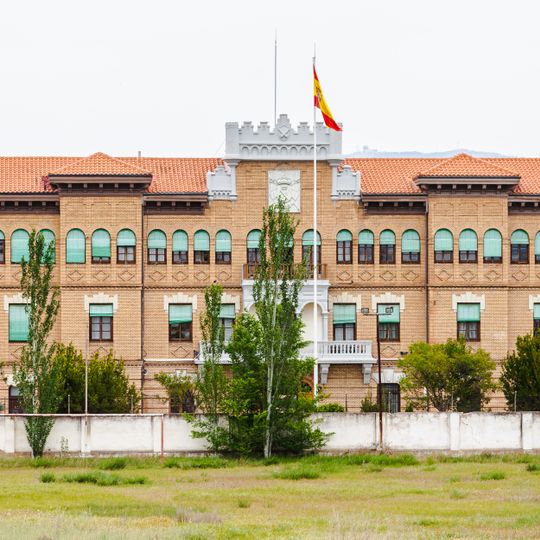 “Barón de Warsage” Barracks