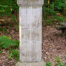 Forstreviergrenzstein Fischbach, Feucht und Altenfurt