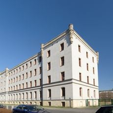 Hans-Oster-Straße 4