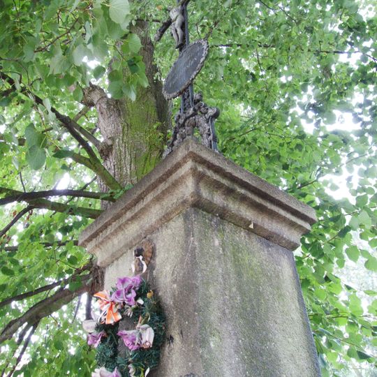 Křížek na západním okraji vsi