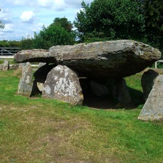 Arthur's Stone, Herefordshire