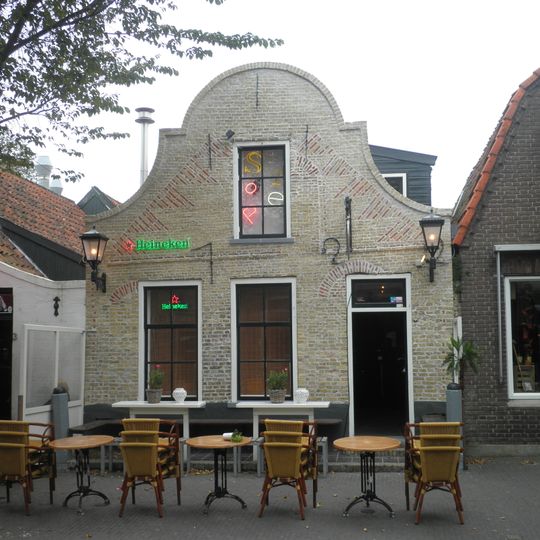 Oosterburen 5, Midsland