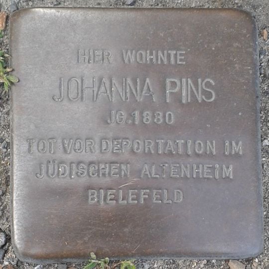 Stolperstein en memoria de Johanna Pins