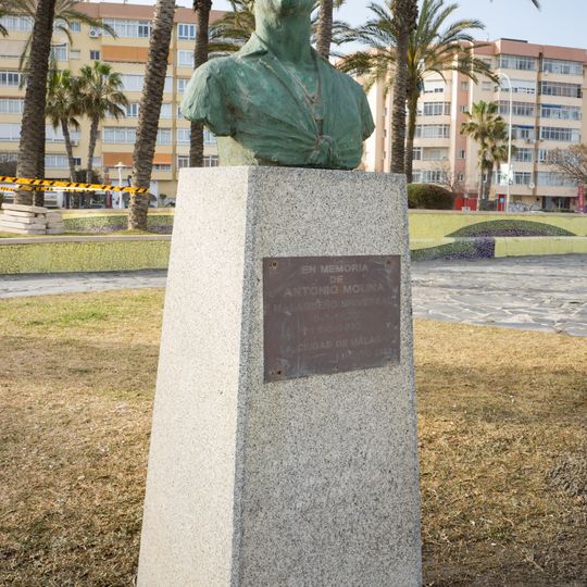 Monumento a Antonio Molina