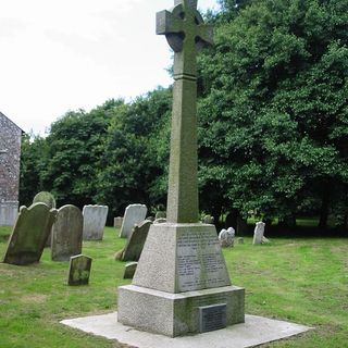 War Memorial in the Churchyard of Church of St Lawrence