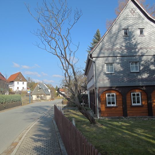 Hauptstraße 8
