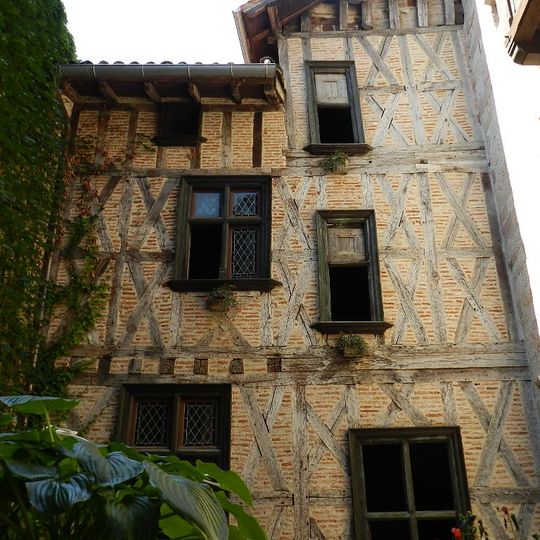 Immeuble, 39 à 43 rue Gambetta, Figeac