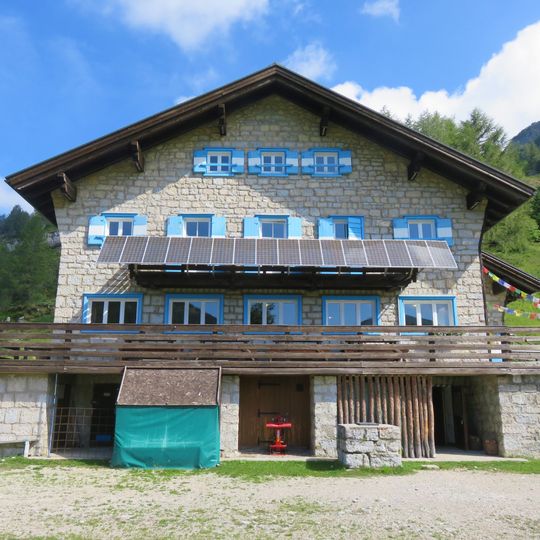 Rifugio Vincenzo Lancia
