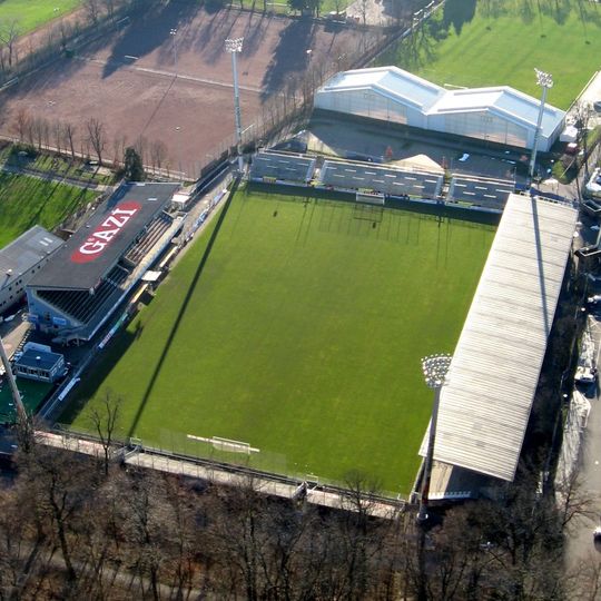 Gazi-Stadion auf der Waldau