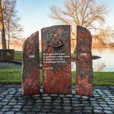 Bevrijdingsmonument IJsseloversteek, Kampen