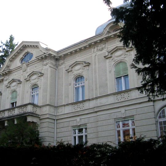 Villa Dettelbach samt Nebengebäude und Einfriedung