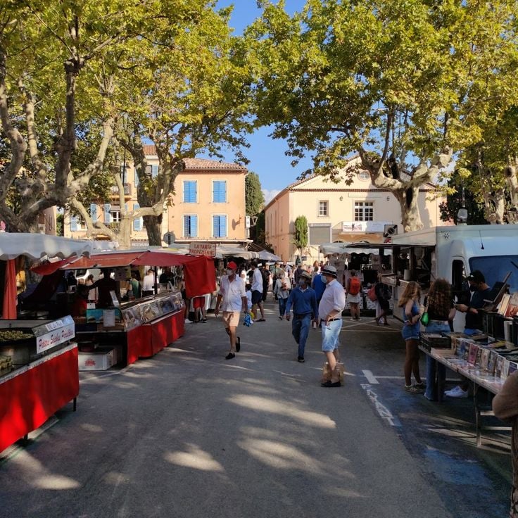 Place des Lices Market