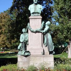 Persönlichkeitsdenkmal Karl-Morre