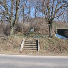 Pomník obětem světových válek ve Stradonicích