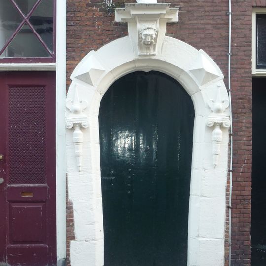 Penshal, Leiden