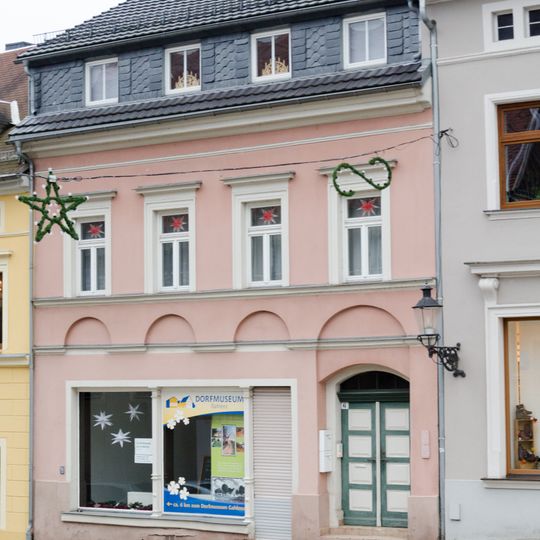 Wohnhaus in geschlossener Bebauung Lange Straße 6
