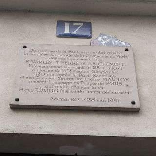 Plaque commémorative de la barricade au n°17 de la rue Fontaine-au-Roi