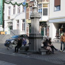 Hard stone pump Neerstraat Roermond