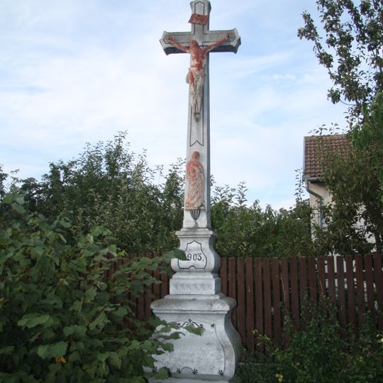 Kříž u domu 77 v Ratibořicích