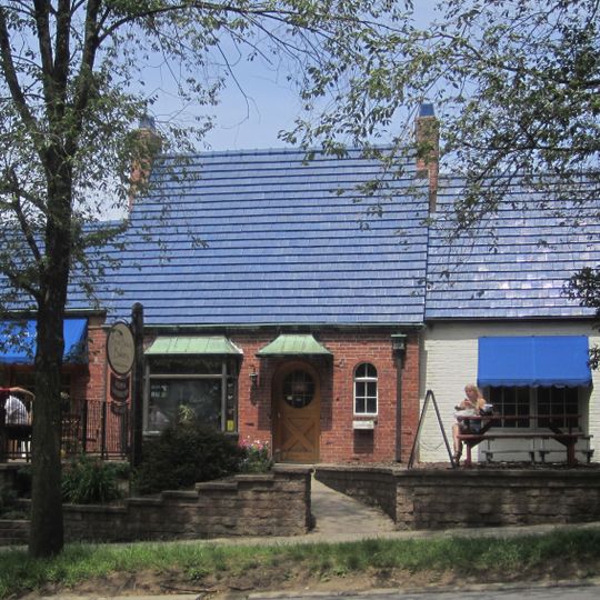 Pure Oil Gas Station