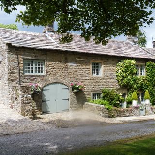 Wensleydale Cottage And Attached Outbuilding