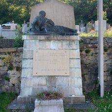 War memorial, statue
