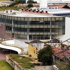 Biblioteca Municipal Lustosa da Costa