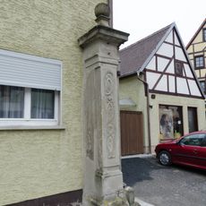 Geohrtes Eingangsportal