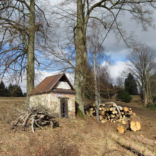 Kaplička jihovýchodně od Cotkytle u lesa