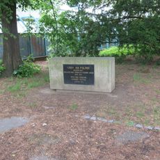 Pomník založení sadů Na Polabí v Mělníku