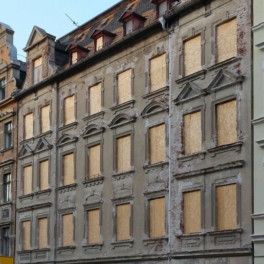 Mietshaus in geschlossener Bebauung Lutherstraße 26