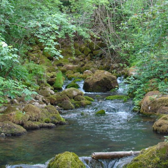 Avenul Câmpeneasa cu Izbucul Boiu
