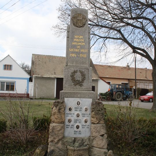 Památník obětem 1. sv. války v Petrůvkách