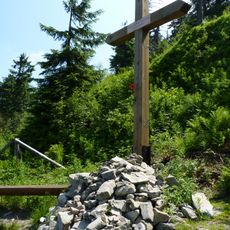 Kříž obětem Lysé hory