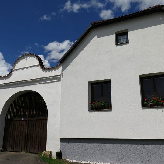 Brána usedlosti čp. 17