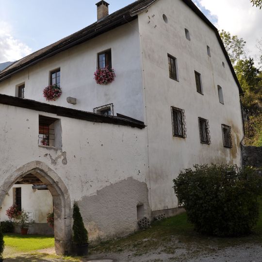 Pfarrhof mit Wirtschaftsgebäude