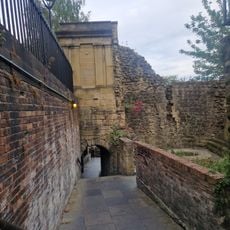 Roman fort, Anglo-Saxon cemetery, motte and bailey castle and tower keep castle