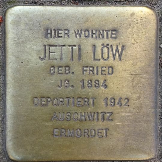 Stolperstein en memoria de Jetti Löw