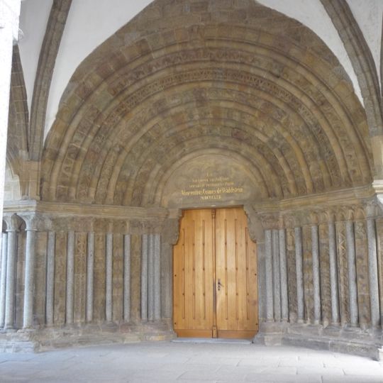 Portál baziliky svatého Prokopa v Třebíči