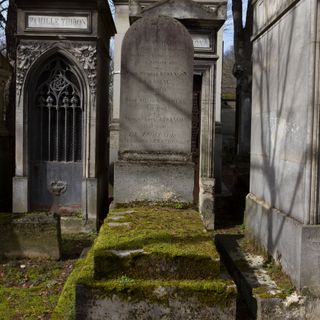 Grave of Pichard