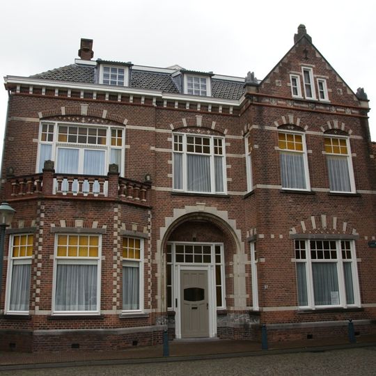 Stadsvilla op rechthoekige plattegrond