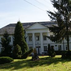 Manor in Bystrzyca