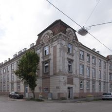 Wohnhaus, Teil einer Gebäudegruppe