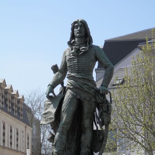 Marceau statue in Chartres