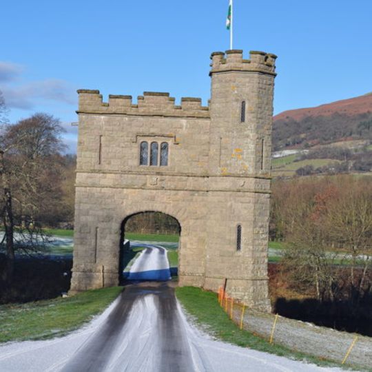 Tower Lodge And Glanusk Bridge