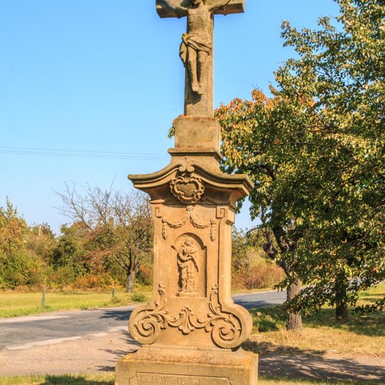 Kříž u hřbitova ve Starém Bydžově