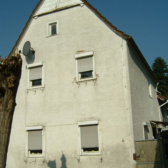Schulstraße 4