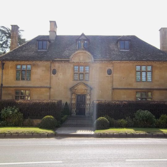 Medford House And Garden Walls